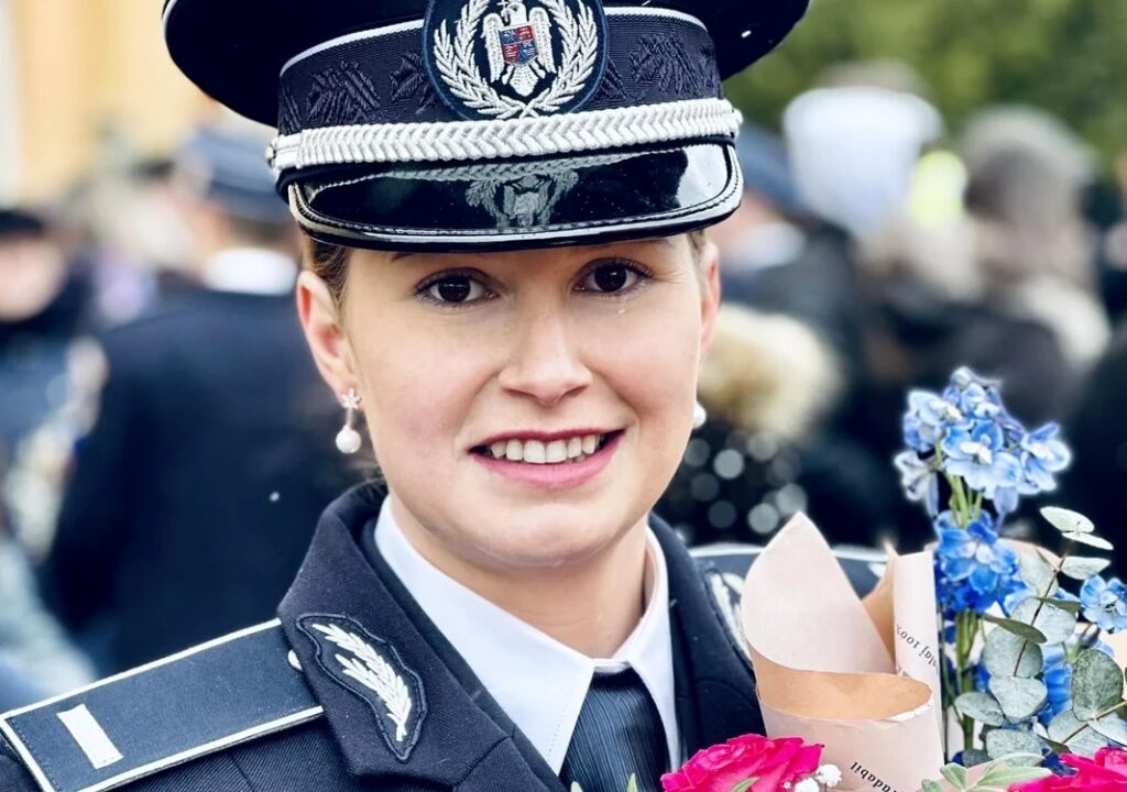 O tânăra a învins Poliția Română: A ajuns polițistă după ce a fost exmatriculată pe motiv de boală!