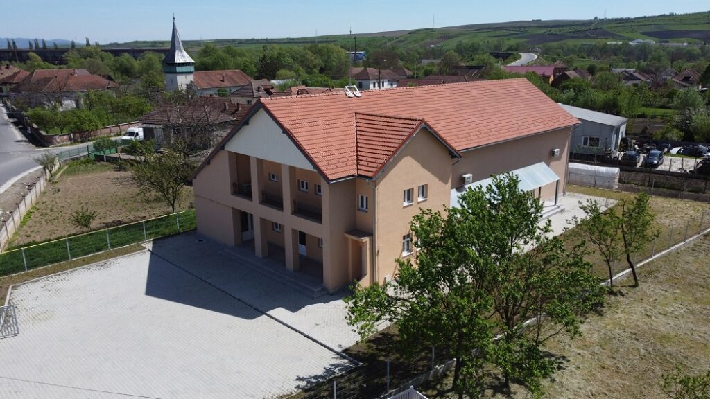 (VIDEO) Încă o realizare în Hunedoara: Căminul Cultural de la Peștișu Mare a fost reabilitat