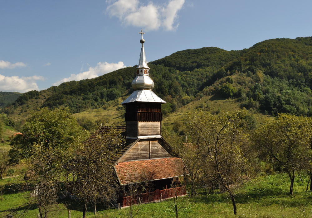 Biserica de lemn din Dumbrava de Jos, ortodoxie și românism în comuna natală a eroului Crișan