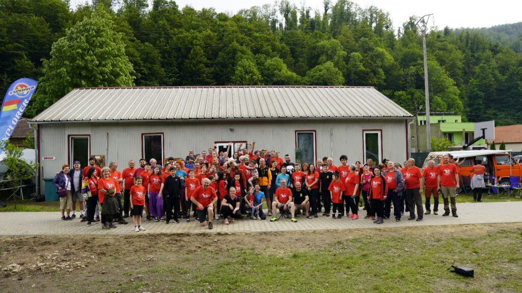 55 ani de speologie aradeană: Aniversarea speologilor arădeni din Moneasa, eveniment de 5 stele