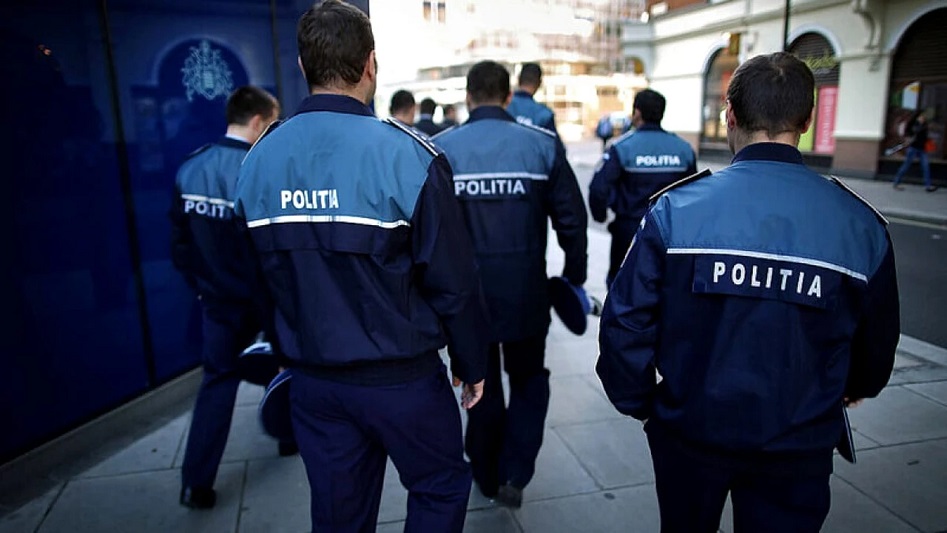 Polițiștii din Alba au identificat peste 60 de elevi care chiuleau de la școală: Au verificat și localuri publice unde mergeau elevii!