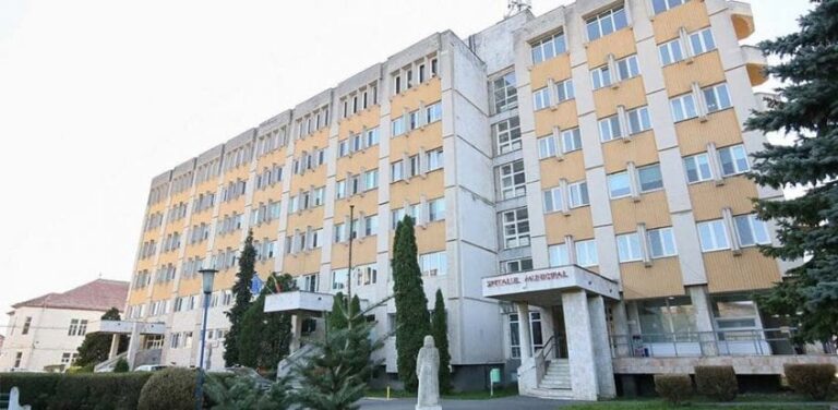 Fum la Spitalul din Turda! Pompierii s-au asigurat că nu v-a izbucni un incendiu