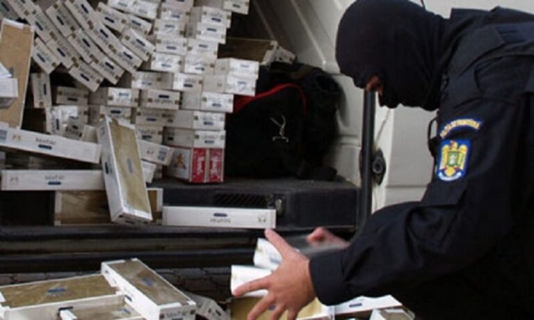 Peste 151.000 de țigarete nemarcate au fost descoperite la un contrabandist bihorean în urma a două percheziții domiciliare: Bărbatul a fost reținut de polițiști!