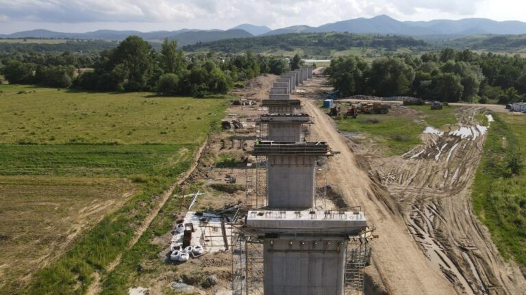 Ilie Bolojan: Peste 20% din lucrările la centura Beiușului au fost realizate