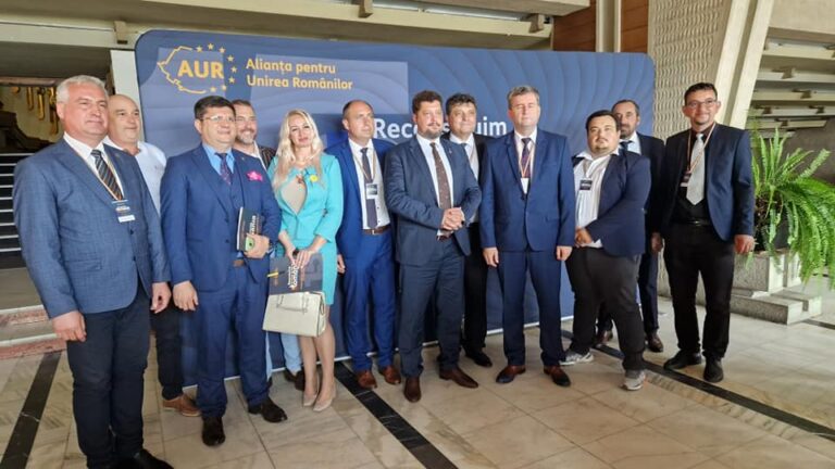 AUR, al doilea partid în Hunedoara! Claudiu Târziu în fața a 600 de simpatizanți: Vom guverna pentru toți românii!