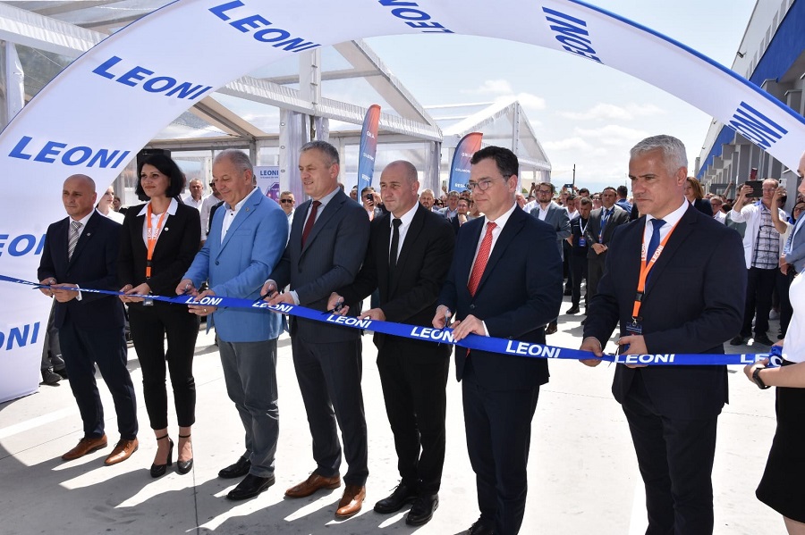 S-a inagurat oficial a doua unitate de producție Leoni România din Beiuș: 1.200 locuri de muncă și 17 milioane euro!
