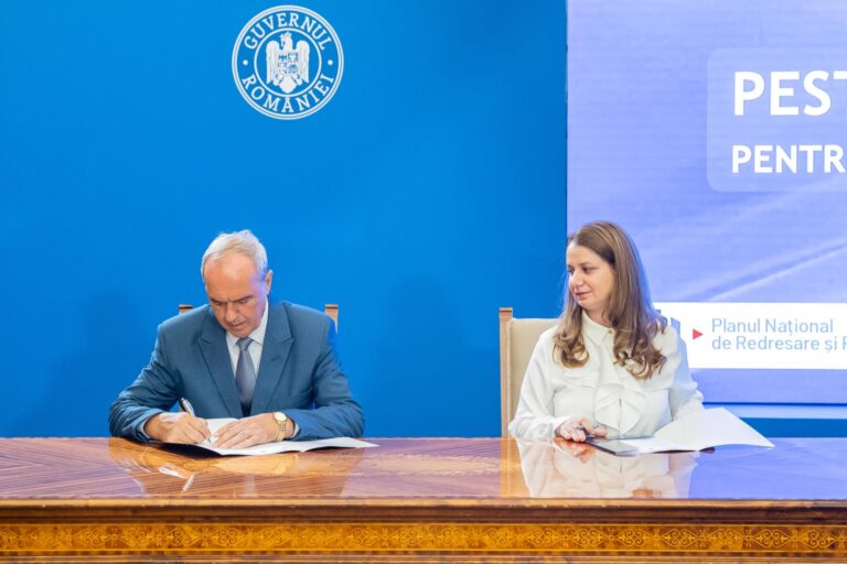 Nistor: Licee, școli și grădinițe din județul Hunedoara, dotate prin PNRR! Vor fi dotate cu echipamente digitale, materiale didactice și mobilier!
