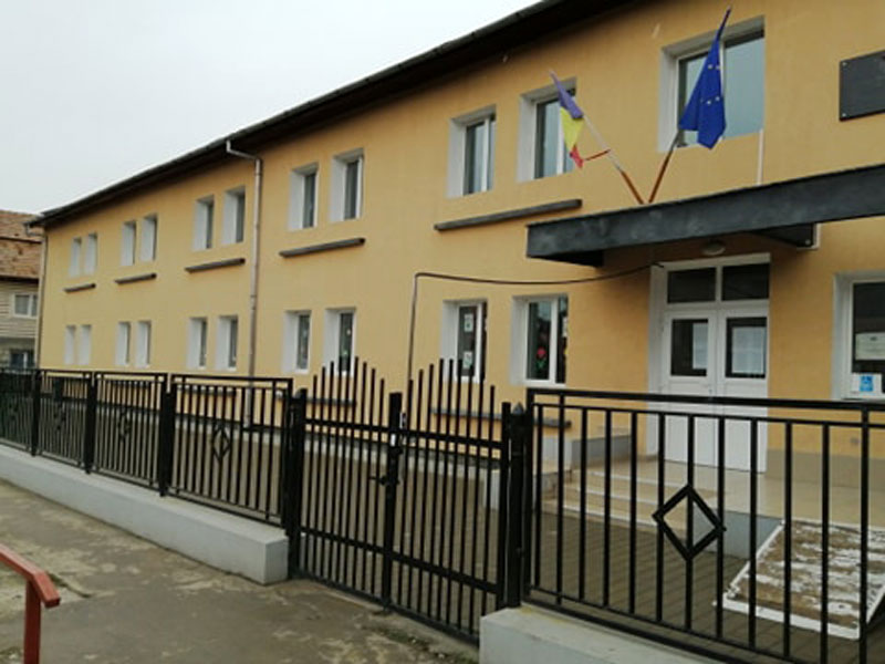 Școala Gimnazială din Băișoara a scos la concurs postul de secretar