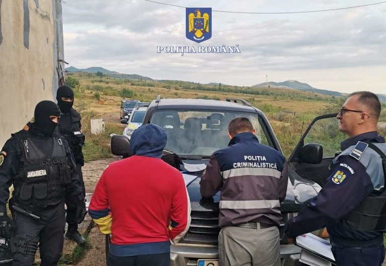 (VIDEO) Percheziţii domiciliare ample în Cluj: Vânători din Iara și Viișoara, suspectați de braconaj!
