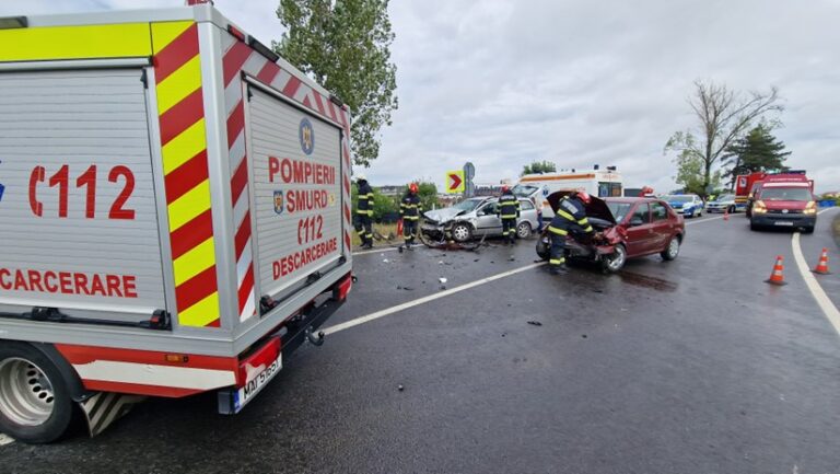 Accident soldat cu șase victime, pe DN76, Deva-Oradea, între Băile Felix și Hidișelu de Jos