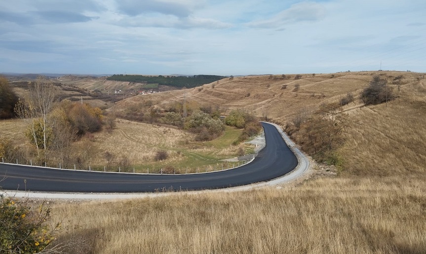 Modernizarea drumului DJ 107M Luna de Sus – Săvădisla – Băișoara – Iara  – limită Alba a ajuns la stadiul fizic de 80%
