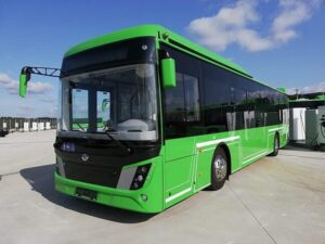Autobuzele încep să circule în noiembrie în zona Brad: Biletul costă 3 lei în Brad!