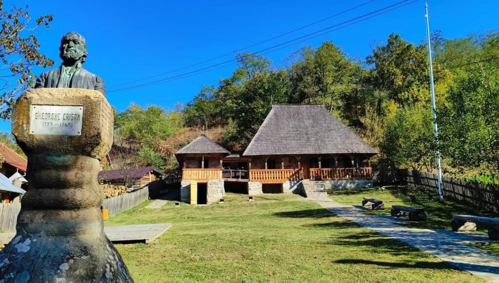 Începând de luni, 30 octombrie, Casa Memorială Crișan își redeschide porțile pentru vizitatori