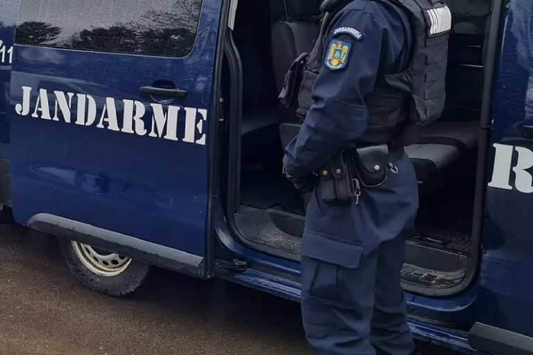 Intervenția în cazul unei amenințări cu bombă, exercițiu al jandarmilor la Judecătoria Aiud