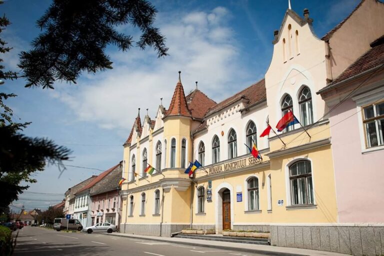 Primăria din Sebeș scoate la concurs postul de arhivar: Care sunt condițiile și datele concursului?