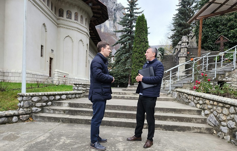 Mănăstirea Râmeț, una dintre cele mai vechi așezăminte călugărești din Ardeal. Negrescu: Voi continua să sprijin proiectele de protejare, conservare și promovare a patrimoniului din Alba