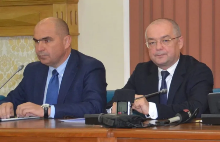 La greu, PNL apelează din nou la Boc și Bolojan pentru 2024: Niciunul nu a stat preș la Cotroceni în ultimii 10 ani. Are curaj PNL să iasă din era Iohannis – Ciucă?