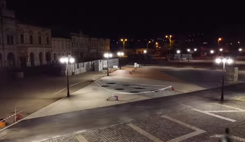 (VIDEO) Probe de lumină în Parcul Libertății din Hunedoara