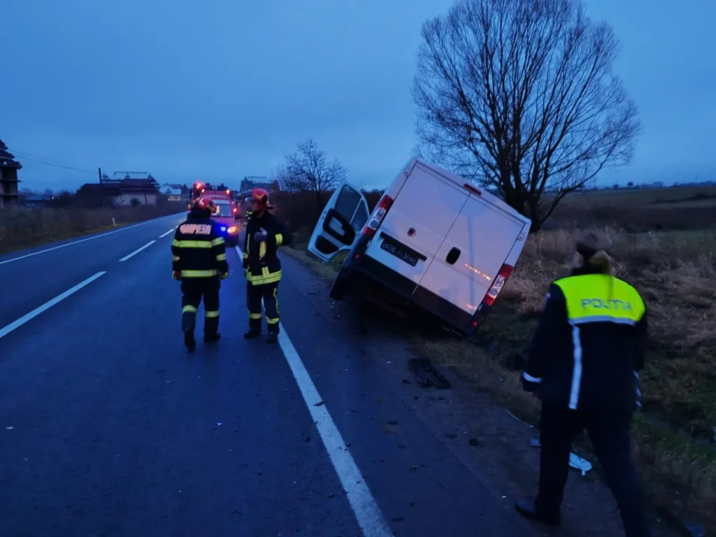 Accident rutier pe DN1E60, la ieșirea din Huedin către Poieni