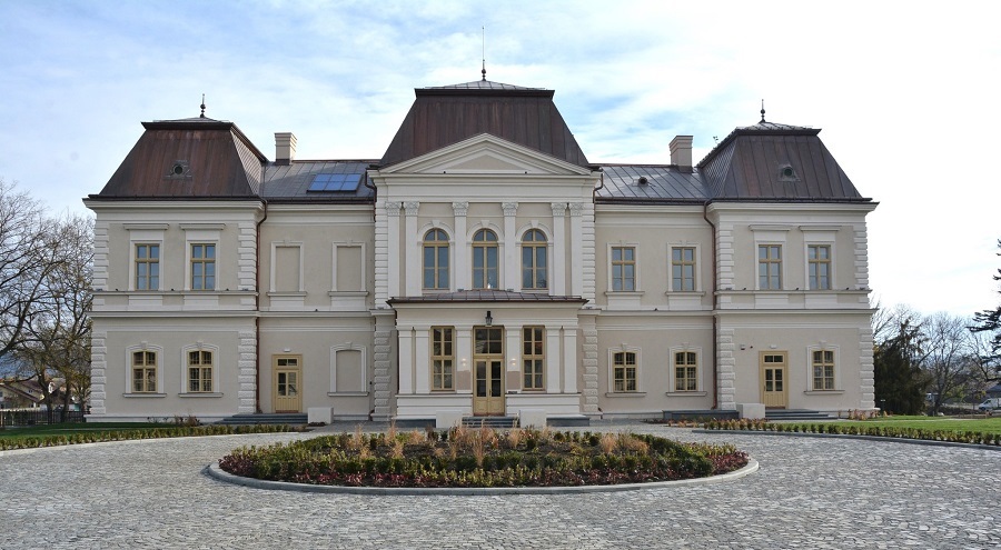 Castelul Banffy din Răscruci, perla de pe Valea Someșului, și-a recuperat strălucirea. Tișe: Va fi un spațiu comunitar, care va găzdui evenimente culturale și nu numai