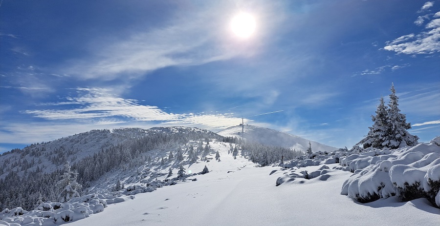 Romsilva prezintă imagini spectaculoase din Munții Apuseni, cu Vârful Piatra Grăitoare și Vârful Curcubăta Mare