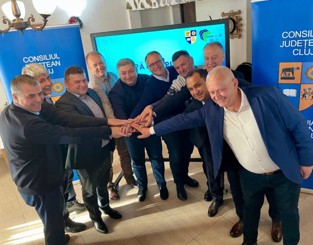 Încep lucrările de introducere a apei potabile în Călățele, Mănăstireni, Râșca, Beliș, Mărișel, Căpușu Mare, Gilău, Sâncraiu și Măguri Răcătău! Tișe: Va aduce un plus de bunăstare și confort celor 9.500 de locuitori din Apuseni, județul Cluj