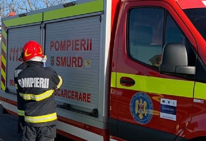 Intervenții ale pompierilor pentru salvarea victimelor a două accidente produse în Șoimi și Pădurea Neagră