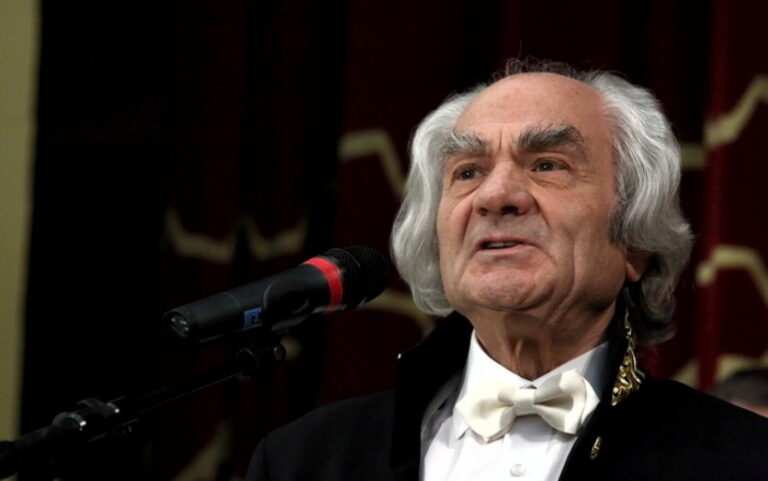 Neurochirurgul Dănăilă face parte din top 500 genii mondial: A făcut 40.000 de operații și la 90 de ani încă operează!