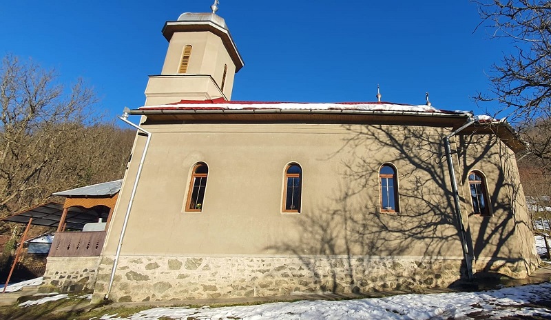 Investiții la biserica ortodoxă „Sf. Nicolae” din satul Uibărești