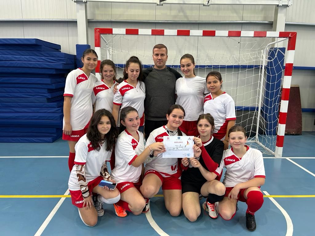 Echipa de fotbal feminin a Școlii Gimnaziale Iara,  a câștigat locul 1 la turneul ONSS Fotbal – Cupa ITF – FETE
