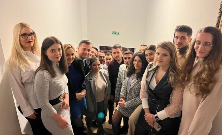Flagelul consumului de droguri, dezbătut în Arad. Faur: Susținem un stil de viață sănătos, fără droguri și fără excese