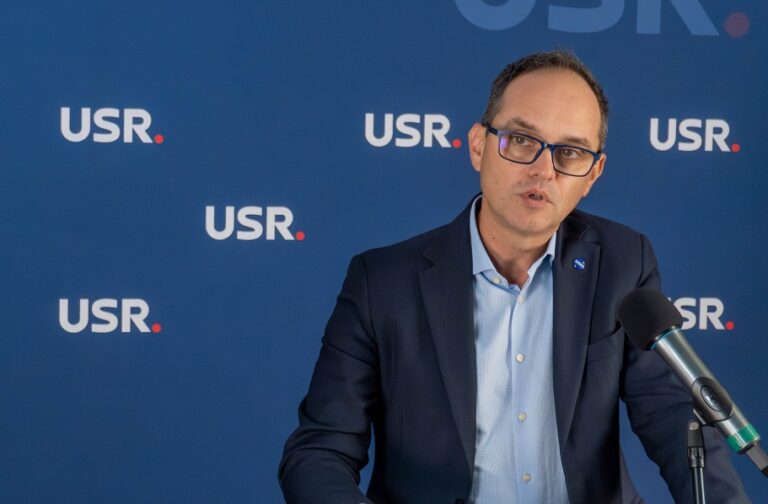 Secretarul de stat Viorel Băltăreţu cere eliminarea impozitului pe cifra de afaceri: „După ce că v-am enervat cu această taxă, nici nu şi-a atins efectul”