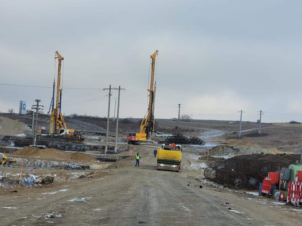 Au fost reluate lucrările la drumul ce va lega DN1 (Tureni) de A3 Turda – Gilău: Stadiul lucrărilor a ajuns la 11%!