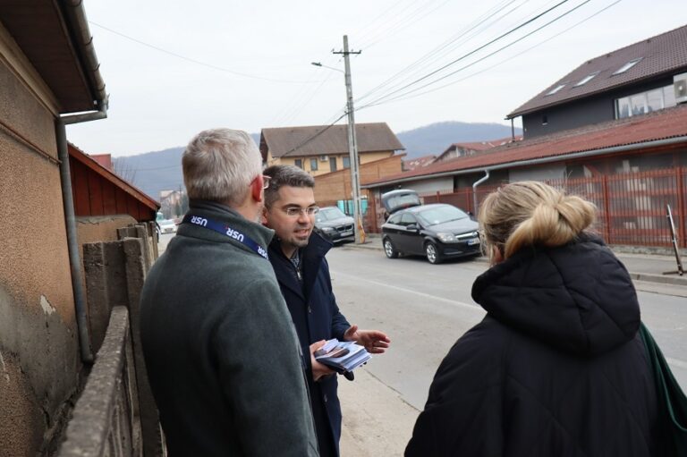 Flaviu Udrea, în stradă, în dialog cu floreștenii: Vrem să aducem îmbunătățiri semnificative în Florești!