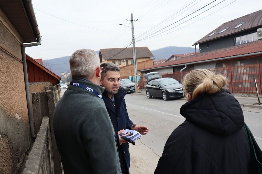 Flaviu Udrea, în stradă, în dialog cu floreștenii: Vrem să aducem îmbunătățiri semnificative în Florești!