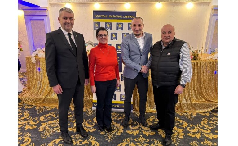 Peste 200 de liberali din Țara Zarandului s-au reunit la Brad: Mihai Haneș se alătură liberalilor hunedoreni