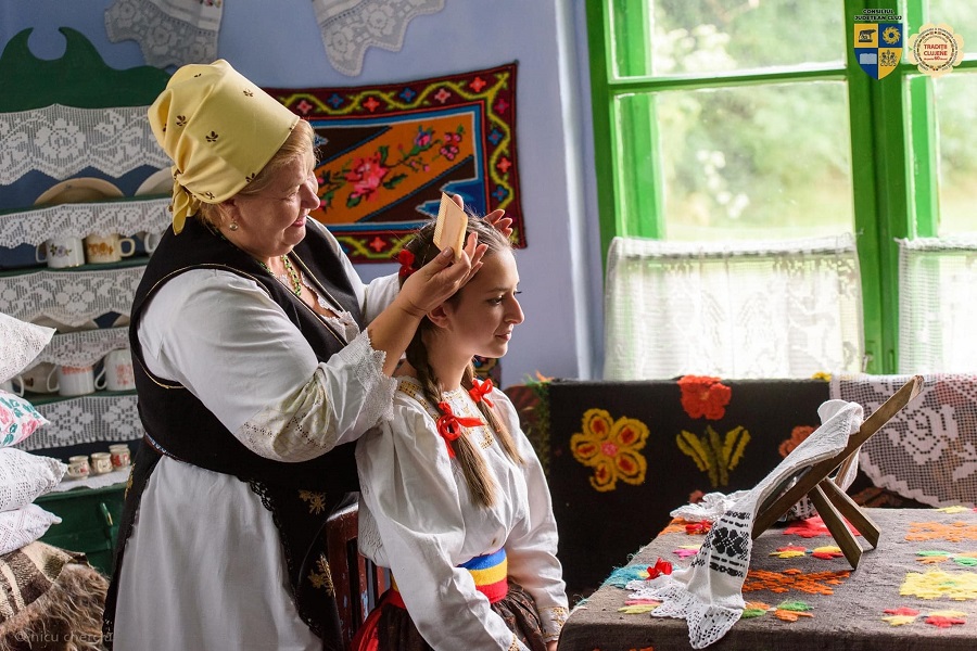 De Bobotează, în Ardeal, fetele care doreau să își cunoască „orânda” ajunau, nu mâncau nimic până seara