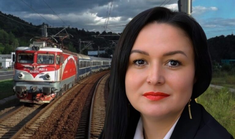 Consilierul local din Huedin, Oana Goga, prezintă mersul autocarelor care vor înlocui trenurile, pe ruta Cluj-Napoca – Oradea