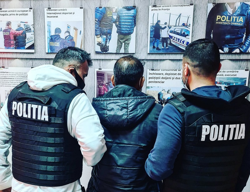 Un bărbat din Brănișca, urmărit internațional, identificat de polițiști, pe raza comunei Brănișca