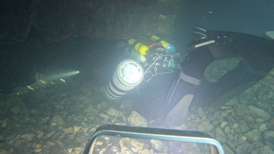 Record național de scufundare al salvamontișilot clujeni, într-o peșteră inundată: – 129 metri!