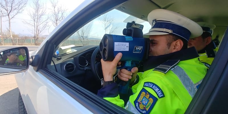 Radare mobile, pe trepied și fixe, pe drumurile din județul Arad în weekendul 30 mai – 1 iunie. Care sunt drumurile din Arad unde ar putea fi instalate radare?