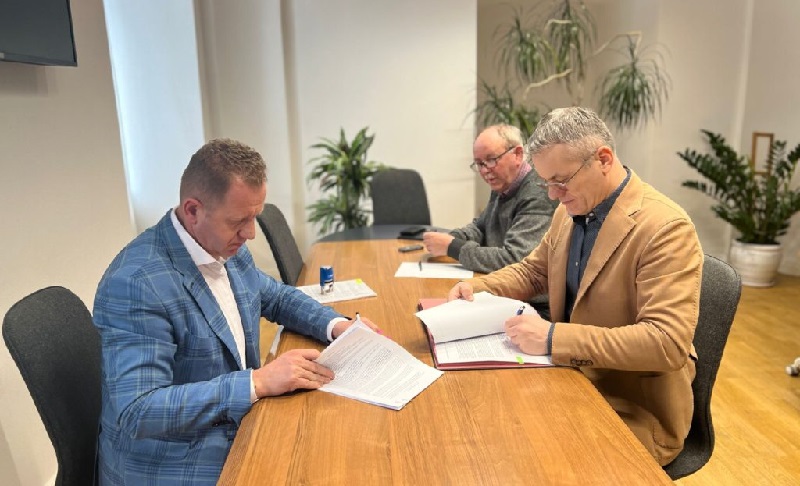 S-a semnat contractul pentru lărgirea la patru benzi a DN 79, la ieșirea din Oradea spre Nojorid, în direcția Arad