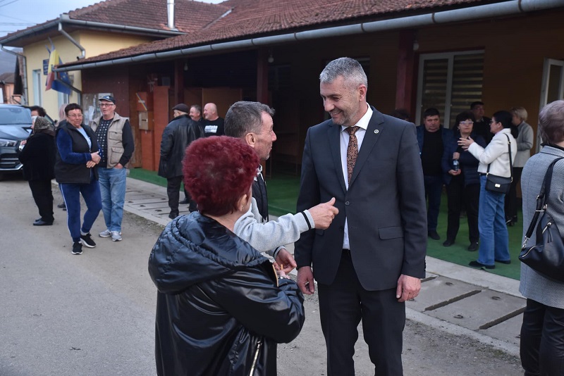 Prefectul Călin Marian a luat la pas electoral Țara Zarandului: Luncoiu de Jos, Blăjeni și Bucureșci printre primele opriri