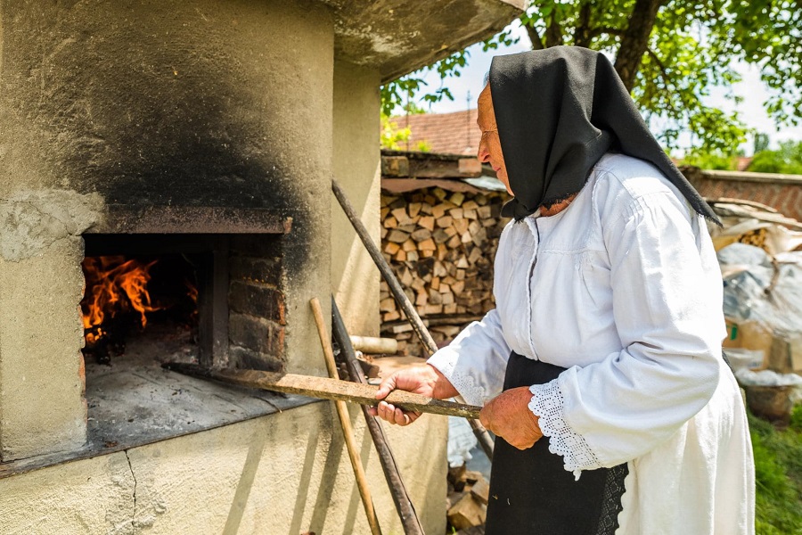În Postul Mare, în satul tradițional din Ardeal nu se cântă, nu se joacă și nu se mănâncă de dulce