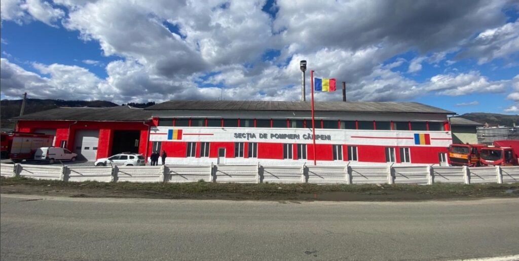 Pompierii din Câmpeni au un sediu nou. Raed Arafat, la inaugurare: „Vorbim de tehnică foarte modernă”