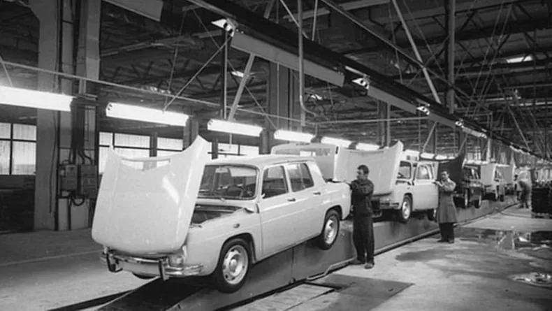 Cum s-a lansat Dacia 1100? O berlină cu motor şi tracţiune spate i-a fost făcută cadou lui Ceauşescu