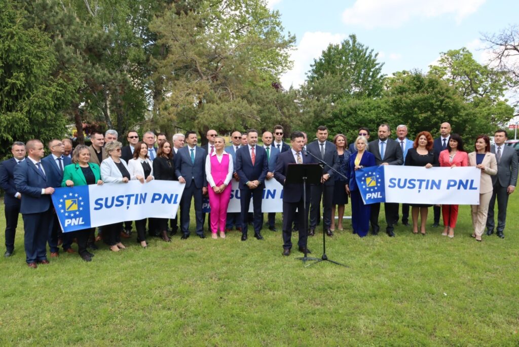 PNL a depus candidatura lui Iustin Cionca și lista pentru Consiliul Județean susținută de peste 40.000 de semnături
