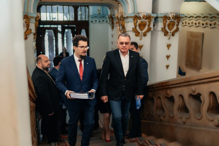 Alianța Dreapta Unită a depus azi candidaturile pentru președinția și viitorii membri ai Consiliului județean Cluj