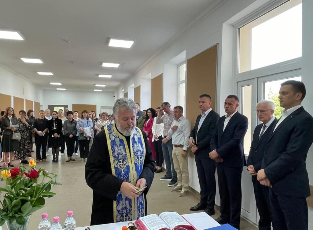 Iulian Balaj anunță două obiective de investiții finalizate și predate instituțiilor școlare din Ștei