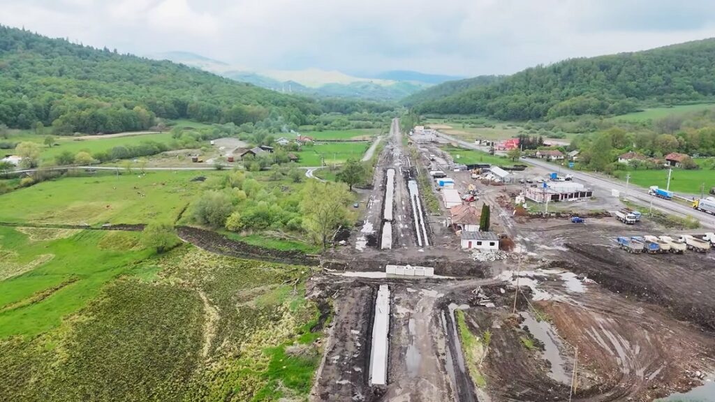 (VIDEO) Început timid pe lotul 2 al șantierului căii ferate Cluj – Oradea